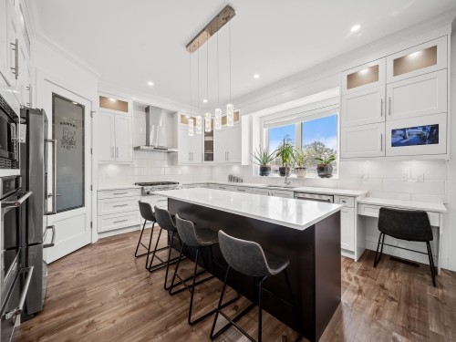 20574 71 Avenue, Langley, BC - Indoor Photo Showing Kitchen With Upgraded Kitchen