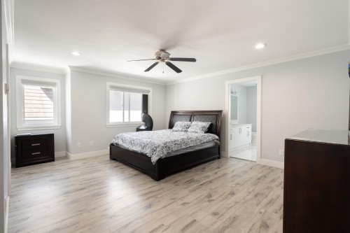 14977 69 Avenue, Surrey, BC - Indoor Photo Showing Bedroom