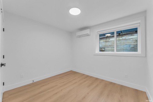 8219 111B Street, Delta, BC - Indoor Photo Showing Other Room