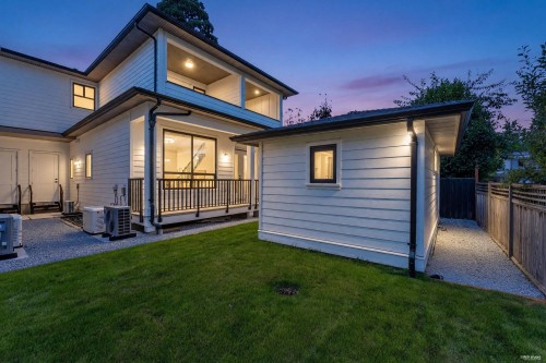 8219 111B Street, Delta, BC - Outdoor With Exterior
