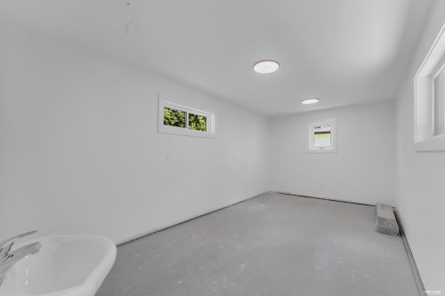 8219 111B Street, Delta, BC - Indoor