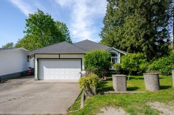 13747 115 Avenue  Surrey, BC V3R 2P1