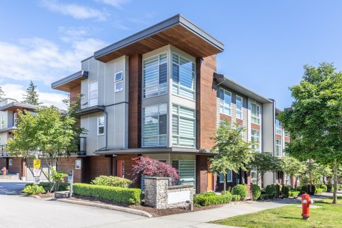 111-2228 162 Street, Surrey, BC - Outdoor With Facade