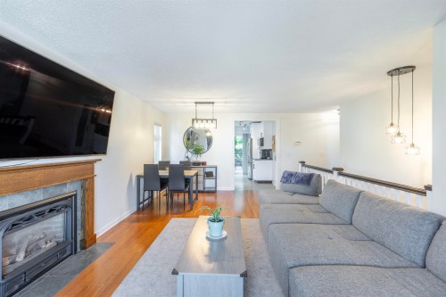 20978 92 Avenue, Langley, BC - Indoor Photo Showing Living Room With Fireplace