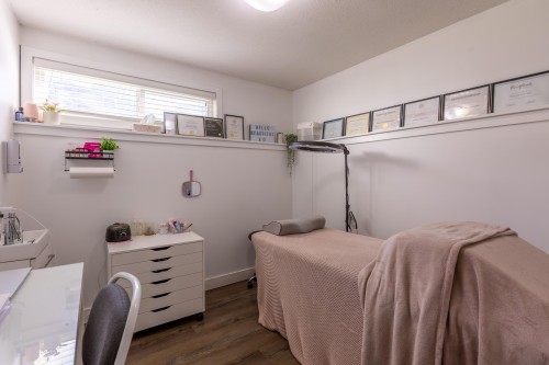 2164 Opal Place, Abbotsford, BC - Indoor Photo Showing Bedroom