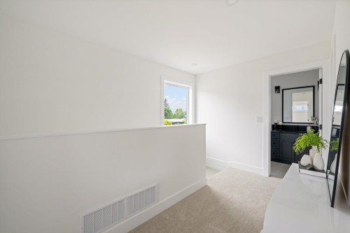 2473 Beck Road, Abbotsford, BC - Indoor Photo Showing Other Room