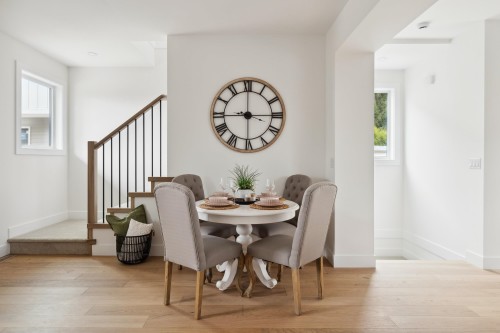 2473 Beck Road, Abbotsford, BC - Indoor Photo Showing Dining Room
