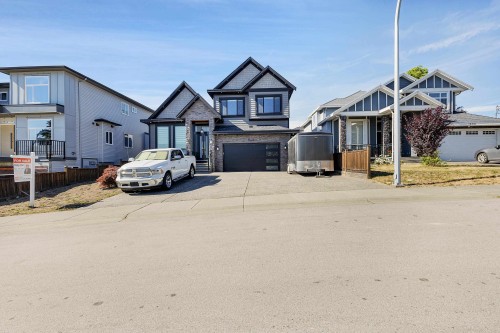 18585 56 Avenue, Surrey, BC - Outdoor With Facade