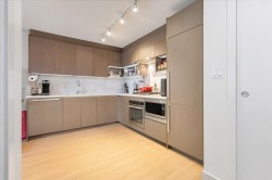 1015-13696 100 Avenue Surrey, BC V3T 0L5