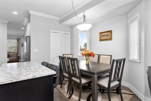 33067 6Th Avenue, Mission, BC - Indoor Photo Showing Dining Room