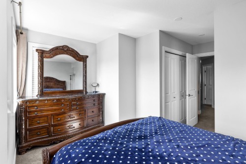 33067 6Th Avenue, Mission, BC - Indoor Photo Showing Bedroom