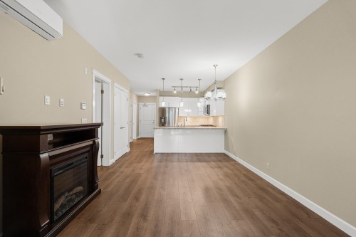 109-20367 85 Avenue, Langley, BC - Indoor With Fireplace
