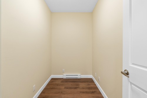 109-20367 85 Avenue, Langley, BC - Indoor Photo Showing Other Room