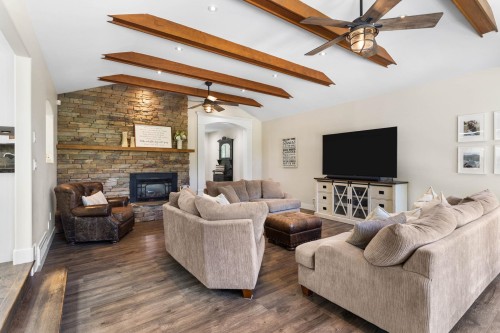 26627 60 Avenue, Langley, BC - Indoor Photo Showing Living Room With Fireplace