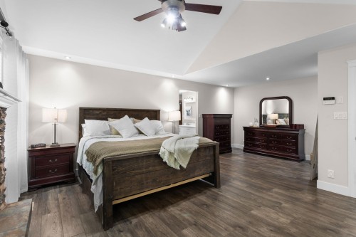 26627 60 Avenue, Langley, BC - Indoor Photo Showing Bedroom