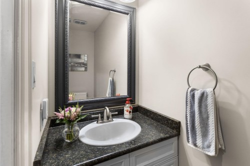26627 60 Avenue, Langley, BC - Indoor Photo Showing Bathroom