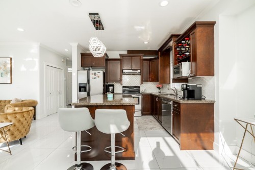 19914 73A Avenue, Langley, BC - Indoor
