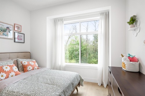 19771 75B Avenue, Langley, BC - Indoor Photo Showing Bedroom