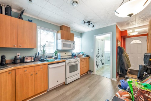 21226 92 Avenue, Langley, BC - Indoor Photo Showing Kitchen