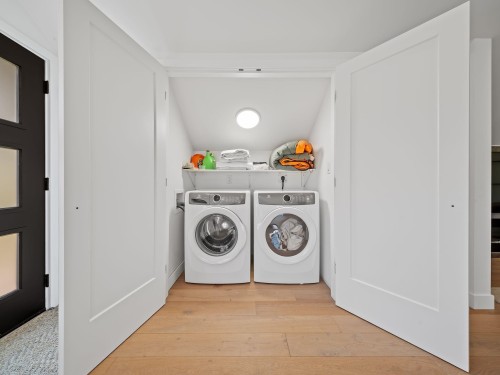21228 8 Avenue, Langley, BC - Indoor Photo Showing Laundry Room