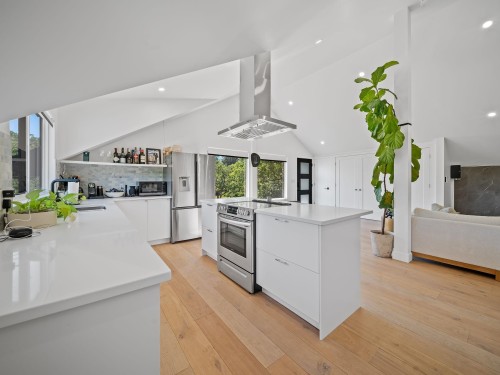 21228 8 Avenue, Langley, BC - Indoor Photo Showing Kitchen