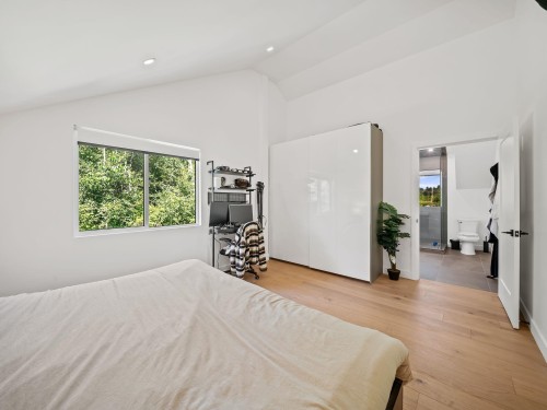 21228 8 Avenue, Langley, BC - Indoor Photo Showing Bedroom