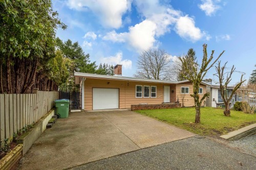 2519 Magnolia Crescent  Abbotsford, BC V2T 3N1