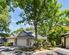 5-17917 68 Avenue Surrey, BC V3S 9C8