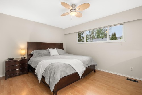 11752 64A Avenue, Delta, BC - Indoor Photo Showing Bedroom