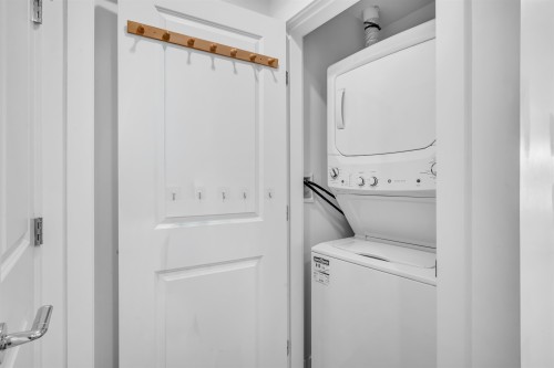 B209-20487 65 Avenue, Langley, BC - Indoor Photo Showing Laundry Room
