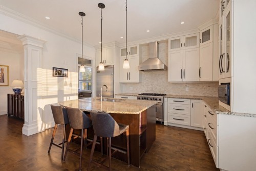 13536 14 Avenue, Surrey, BC - Indoor Photo Showing Kitchen With Upgraded Kitchen