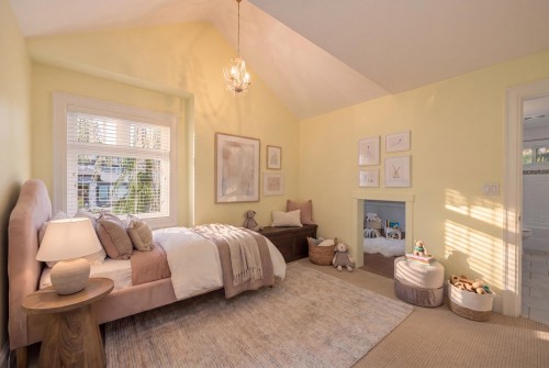13536 14 Avenue, Surrey, BC - Indoor Photo Showing Bedroom