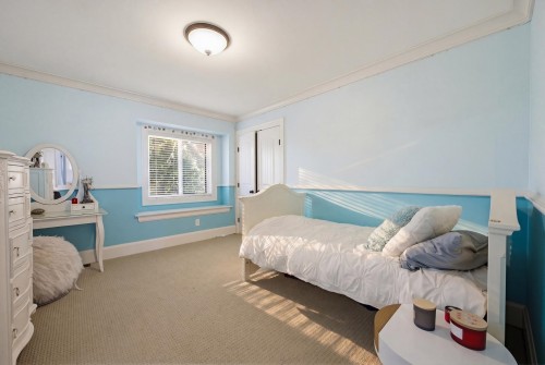 13536 14 Avenue, Surrey, BC - Indoor Photo Showing Bedroom