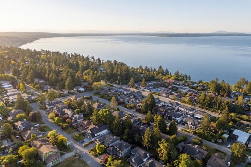 13536 14 Avenue, Surrey, BC - Outdoor With Body Of Water With View