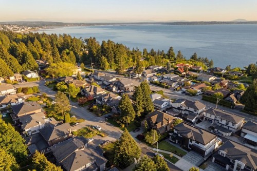 13536 14 Avenue, Surrey, BC - Outdoor With Body Of Water With View