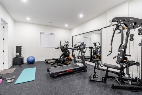24095 65 Avenue, Langley, BC - Indoor Photo Showing Gym Room