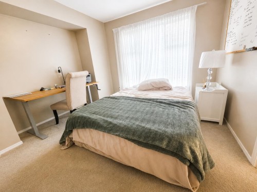 35350 Mccorkell Drive, Abbotsford, BC - Indoor Photo Showing Bedroom