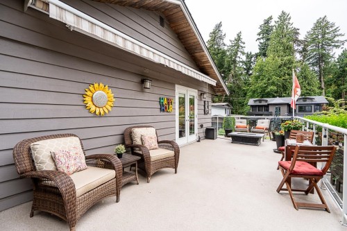 8652 Sunbury Place, Delta, BC - Outdoor With Deck Patio Veranda With Exterior