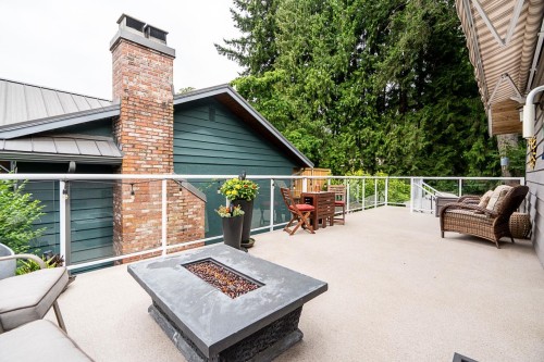 8652 Sunbury Place, Delta, BC - Outdoor With Exterior