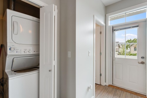 25-20460 66 Avenue, Langley, BC - Indoor Photo Showing Laundry Room