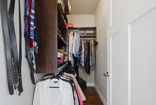 21030 80A Avenue, Langley, BC - Indoor With Storage
