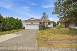 12191 101a Avenue Surrey, BC V3V 2Z9