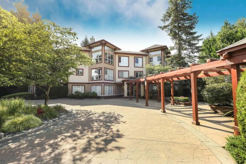 302-15342 20th Avenue  Surrey, BC V4A 2A3