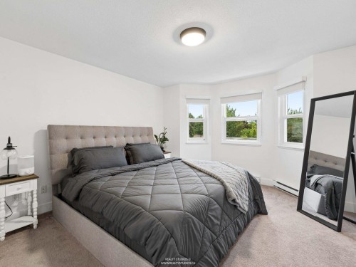 14912 57 Avenue, Surrey, BC - Indoor Photo Showing Bedroom