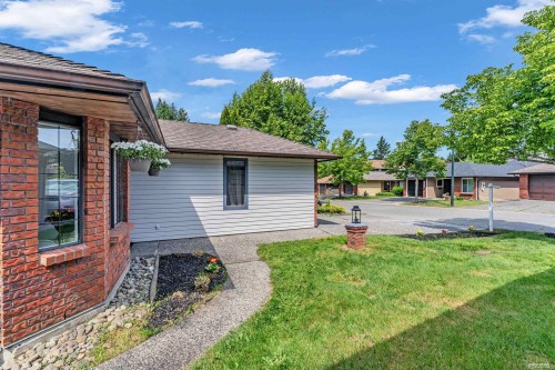 14996 Southmere Close, Surrey, BC - Outdoor
