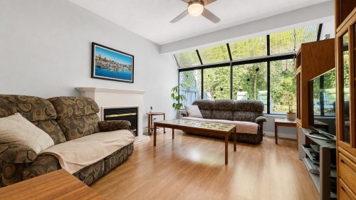 11715 Chateau Wynd, Delta, BC - Indoor Photo Showing Living Room With Fireplace