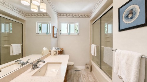 11715 Chateau Wynd, Delta, BC - Indoor Photo Showing Bathroom
