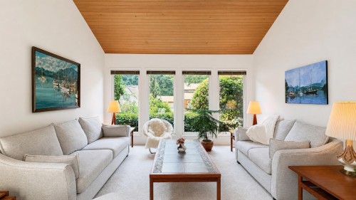 11715 Chateau Wynd, Delta, BC - Indoor Photo Showing Living Room