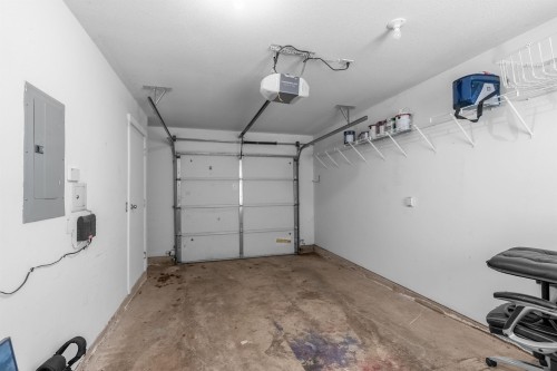 55-5839 Panorama Drive, Surrey, BC - Indoor Photo Showing Garage