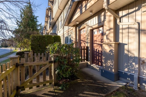 55-5839 Panorama Drive, Surrey, BC - Outdoor